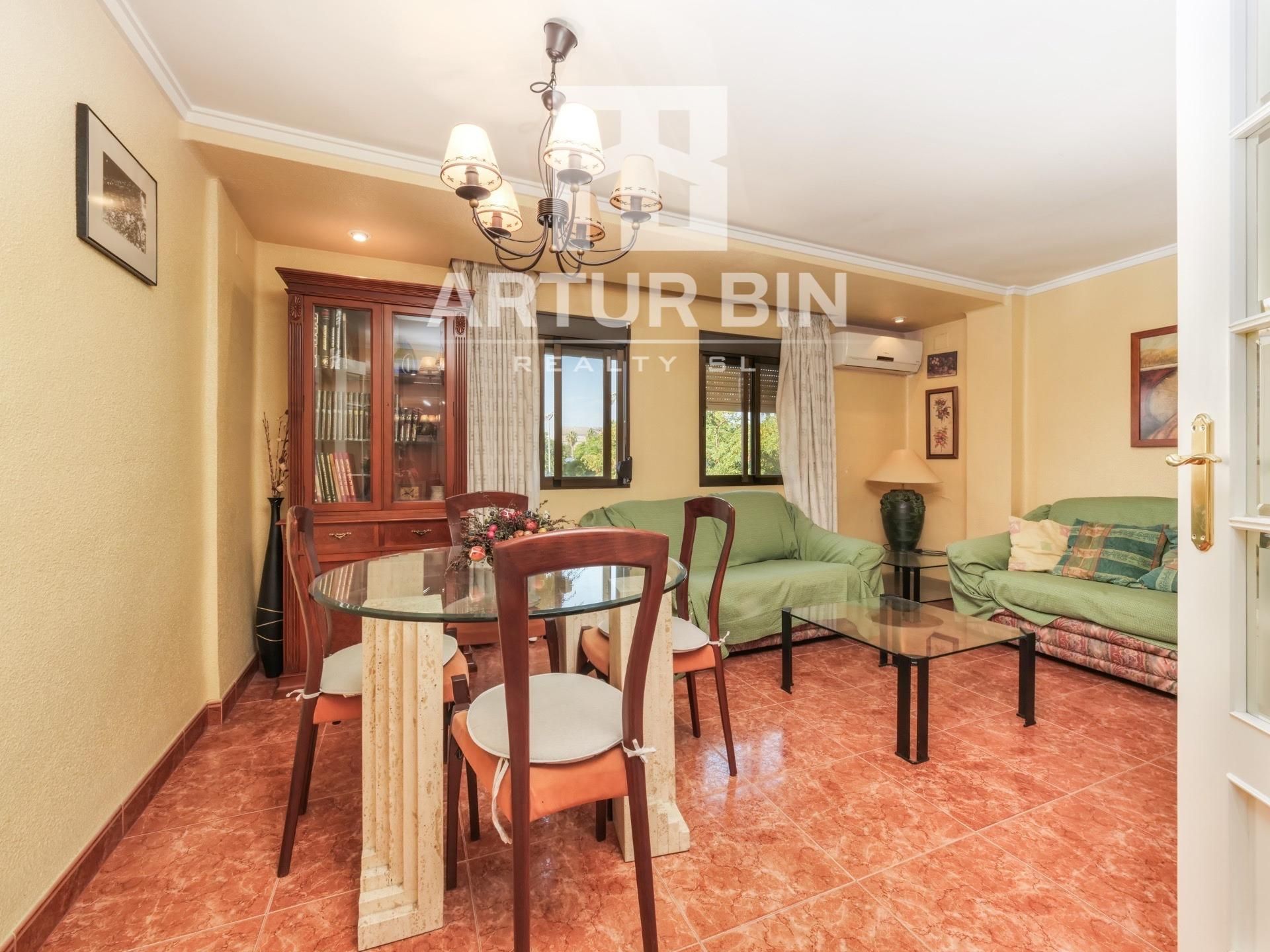 Menjador de Apartament en venda en Burjassot