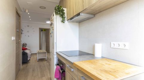 Piso reformado de 3 habitaciones con balcón en Foios