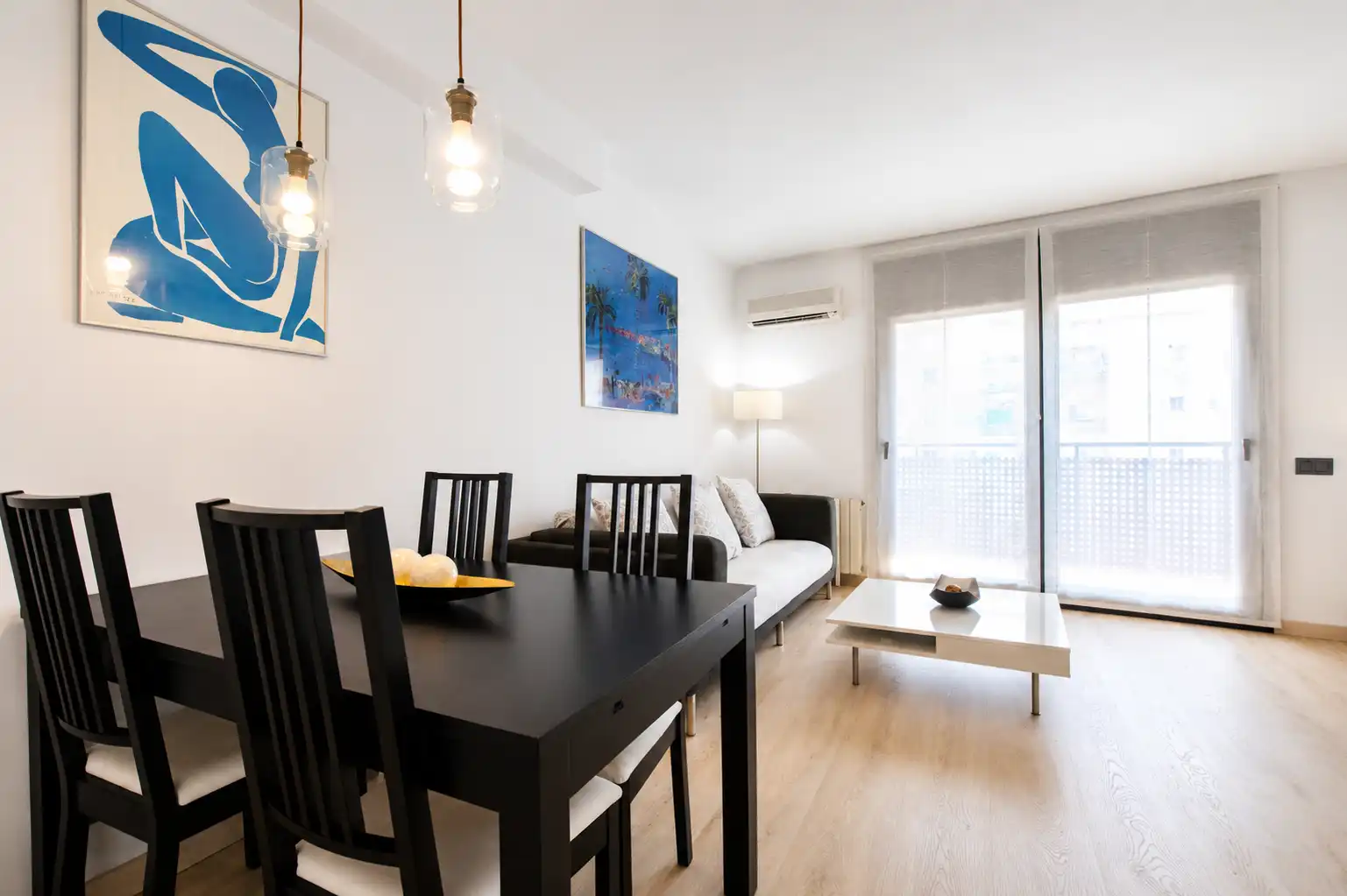 Sala de estar de Piso en venta en Santa Coloma de Gramenet con Aire acondicionado, Calefacción y Terraza