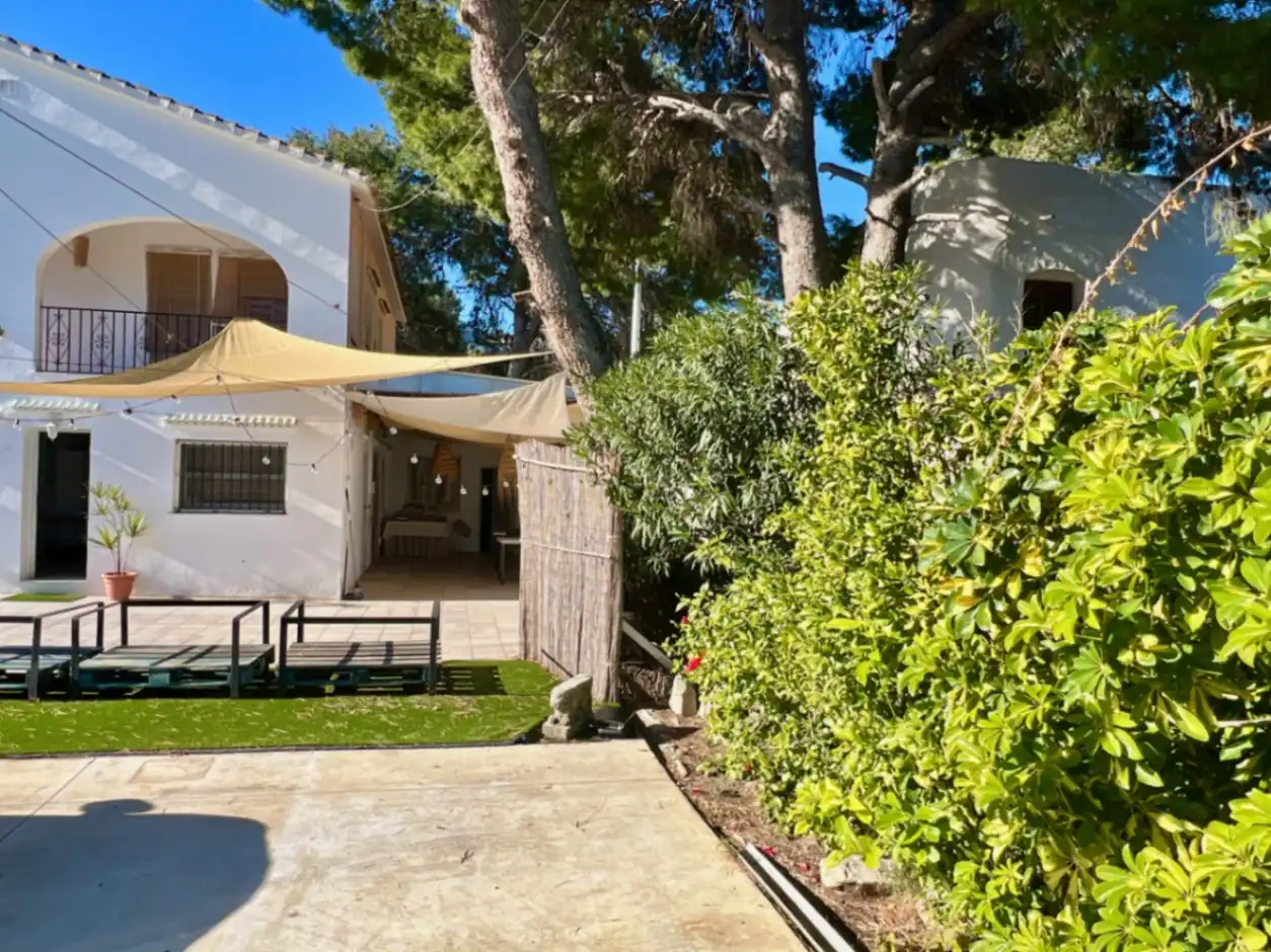 Detached house with garden for sale in Las Rotas / Les Rotes, imagen 2