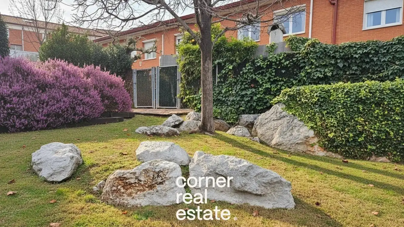 Garten von Einfamilien-Reihenhaus zum Verkauf in Masquefa mit Klimaanlage, Heizung und Privatgarten