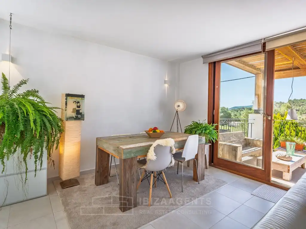 Menjador de Apartament en venda en Sant Antoni de Portmany amb Aire condicionat, Rentadora i TV