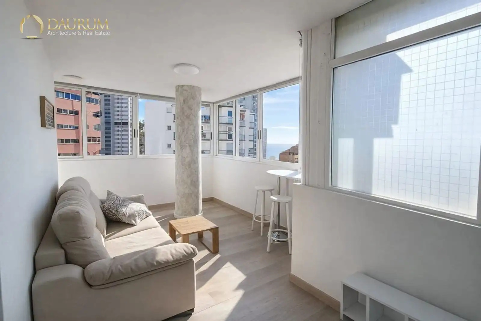 Appartamento con piscina in vendita a CALLE DE VIENA, 1, imagen 14