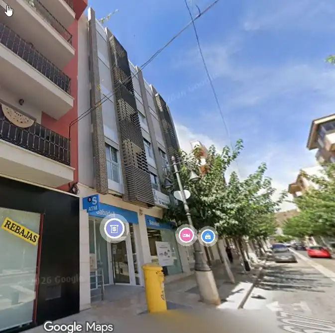 Piso con balcón en venta en Calle Malecón 15
