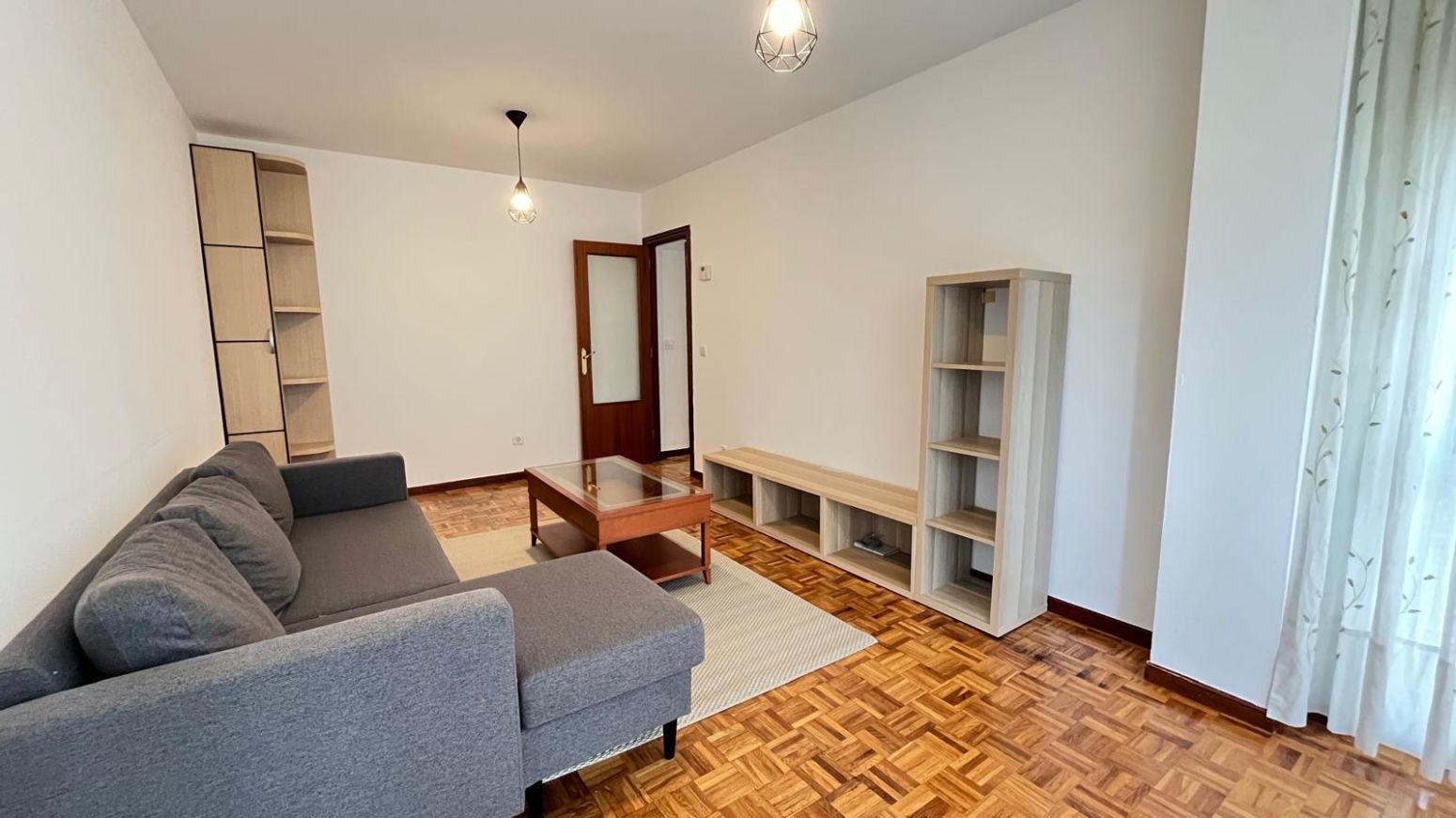 Living room of Flat to rent in El Astillero    with Parquet flooring