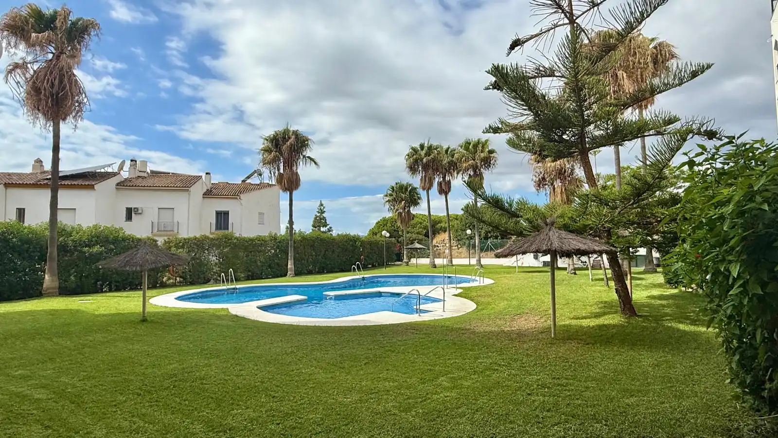 Garden of Flat for sale in Estepona  with Terrace, Furnished and Oven