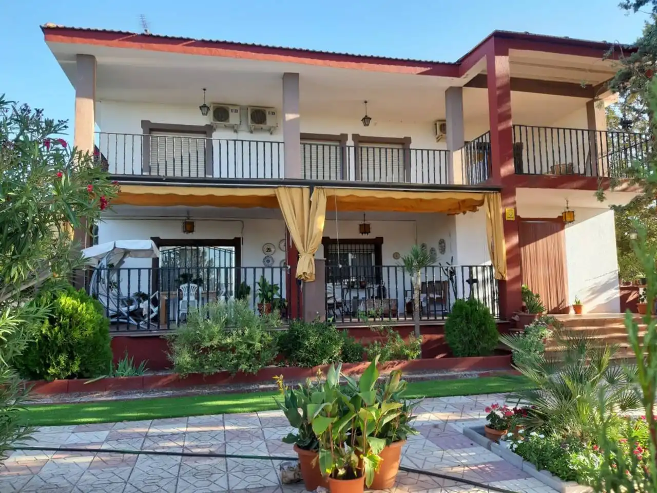 Vista exterior de Finca rústica en venta en Pozuelo de Calatrava con Aire acondicionado, Jardín privado y Terraza