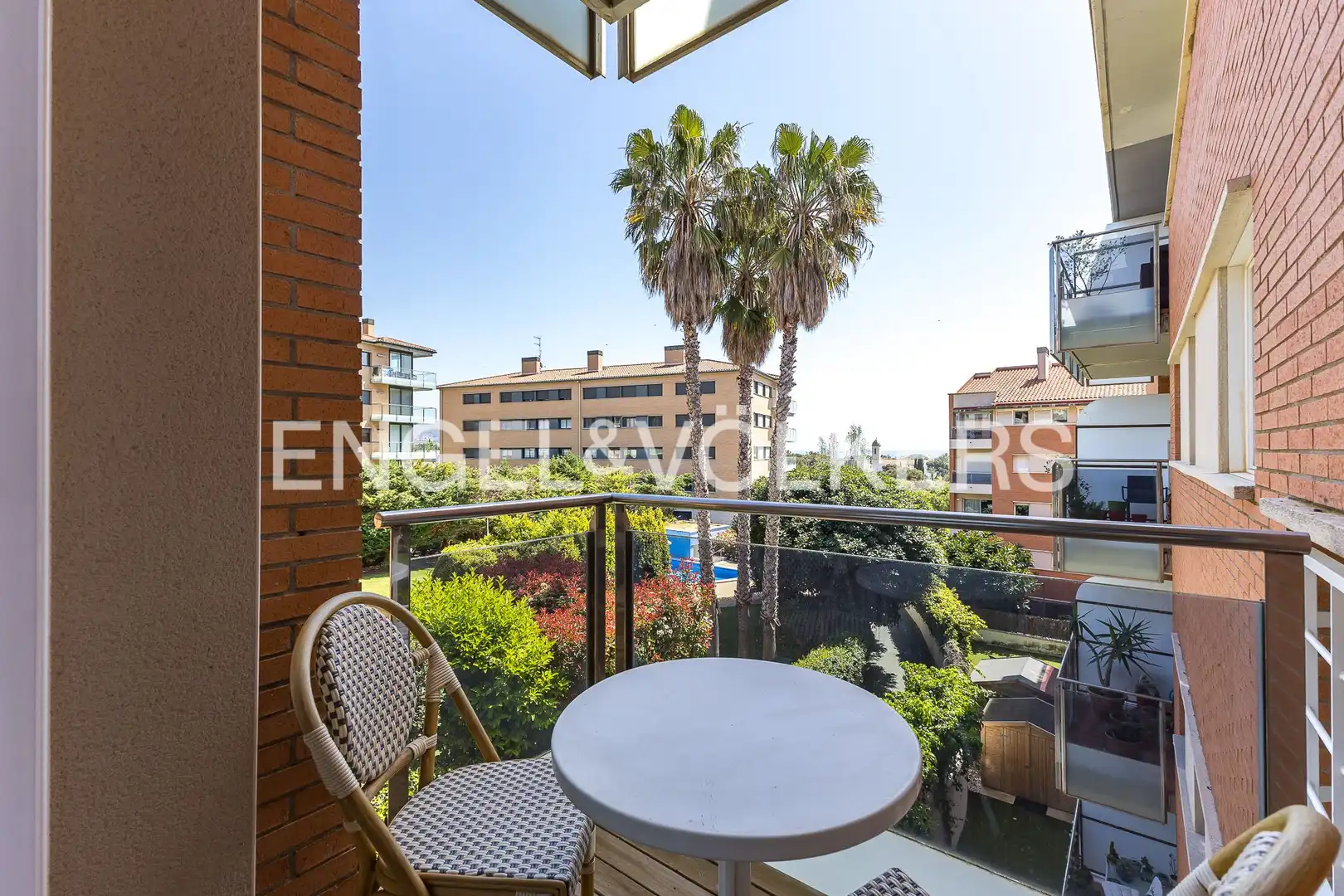 Terrassa de Pis de lloguer en Sitges amb Aire condicionat, Calefacció i Piscina
