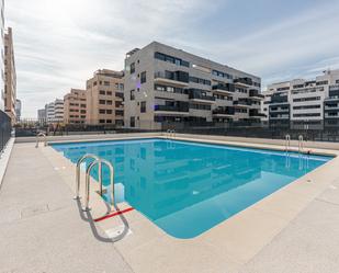 Piscina de Pis de lloguer en  Madrid Capital amb Aire condicionat i Terrassa