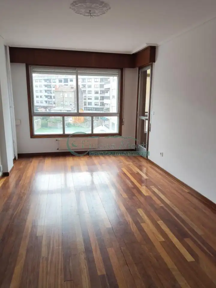 Piso de alquiler en Vigo , Pontevedra