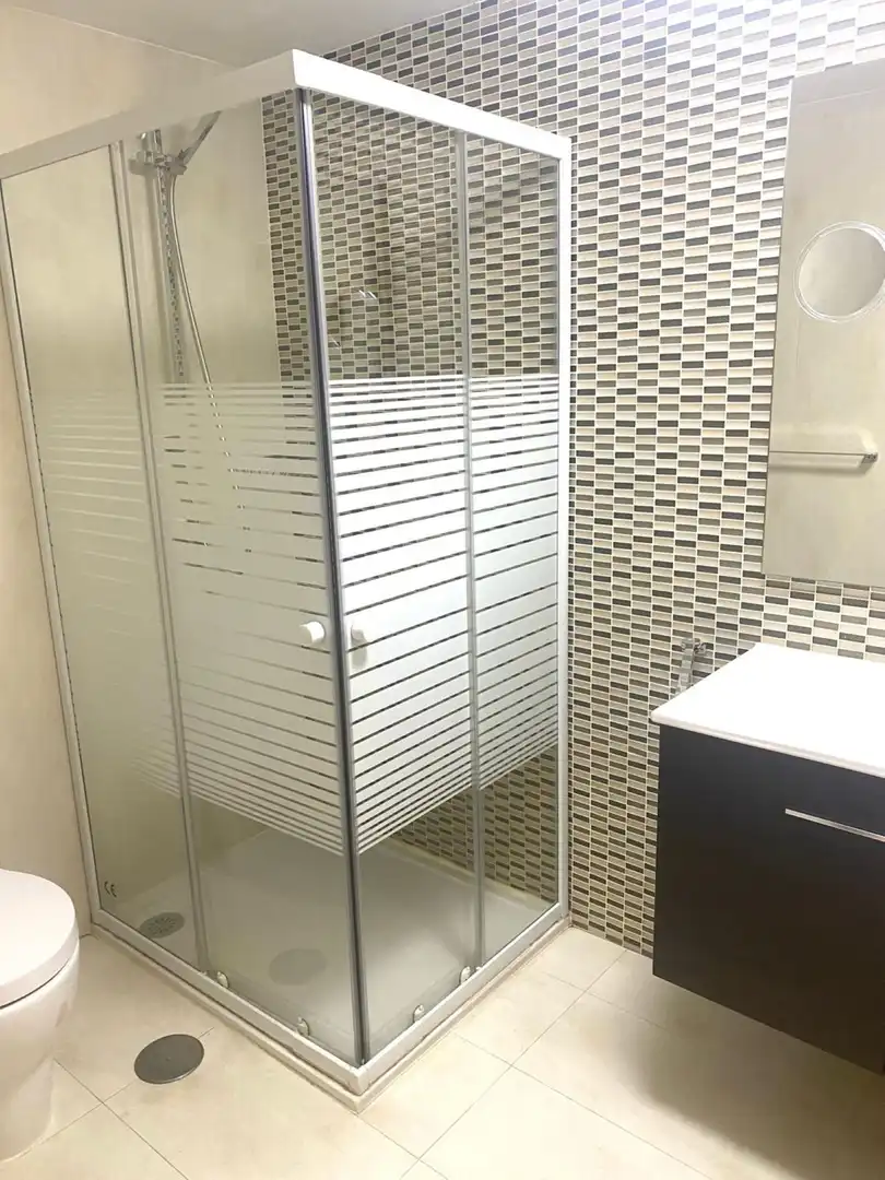 Bany de Apartament de lloguer en Marbella amb Aire condicionat, Moblat i Internet