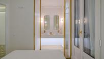 Bathroom of Flat for sale in  Barcelona Capital  with Air Conditioner