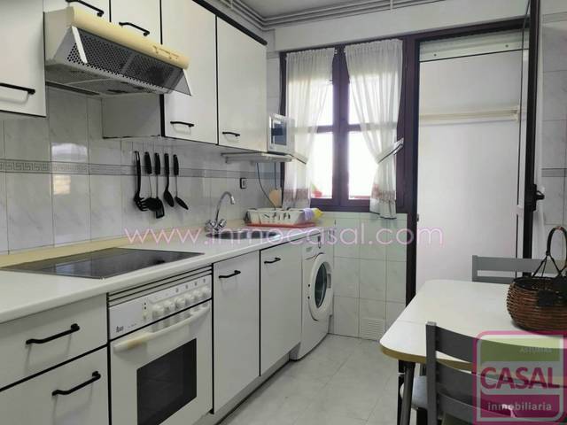 Piso en Alquiler en Colloto