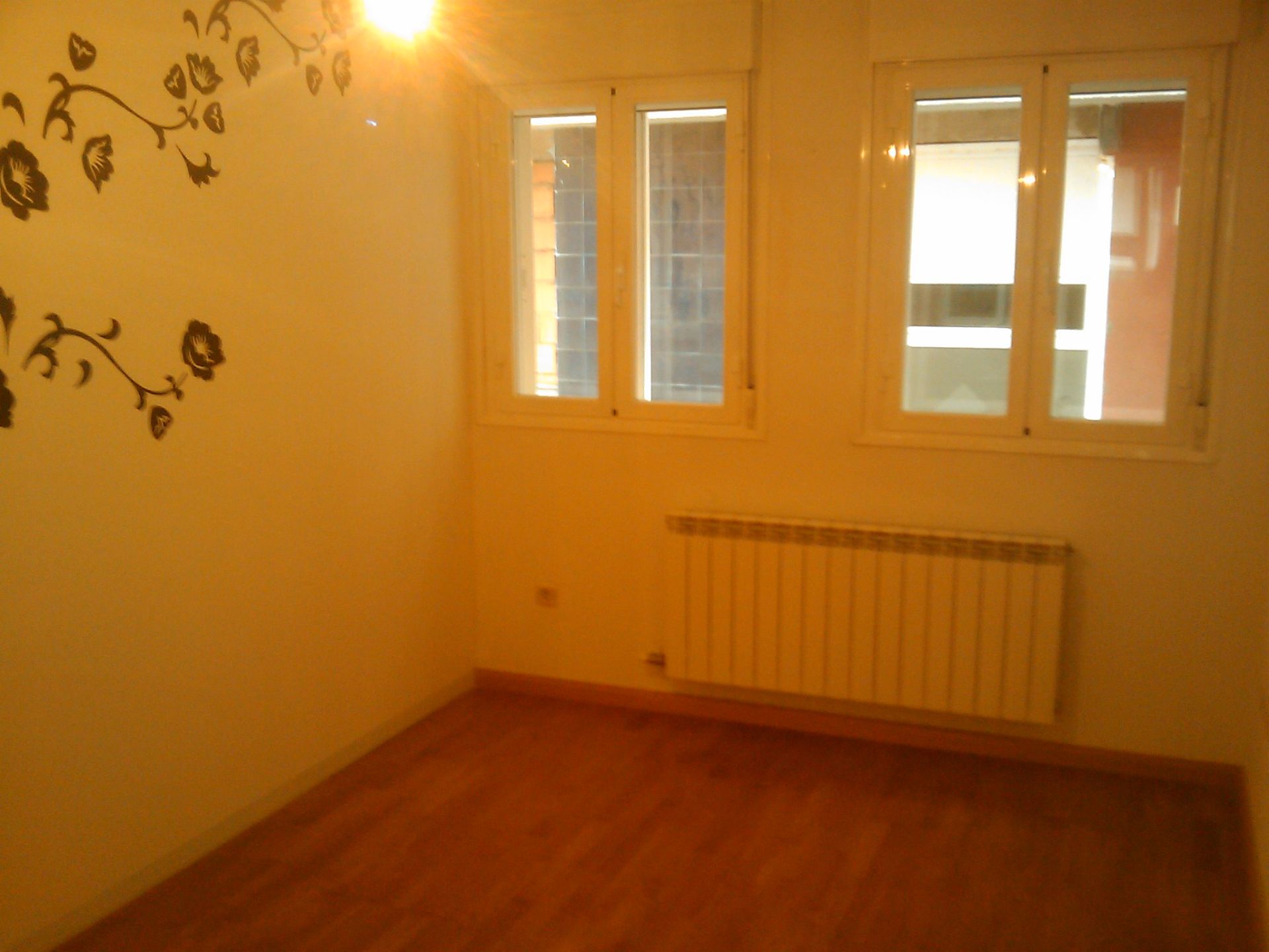 Bedroom of Apartment to rent in  Zaragoza Capital  with Heating, Parquet flooring and Oven
