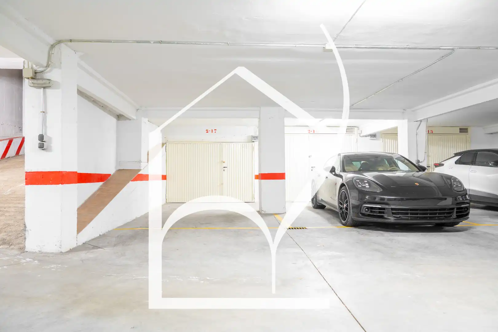 Parkplatz von Garage zum Verkauf in Salamanca