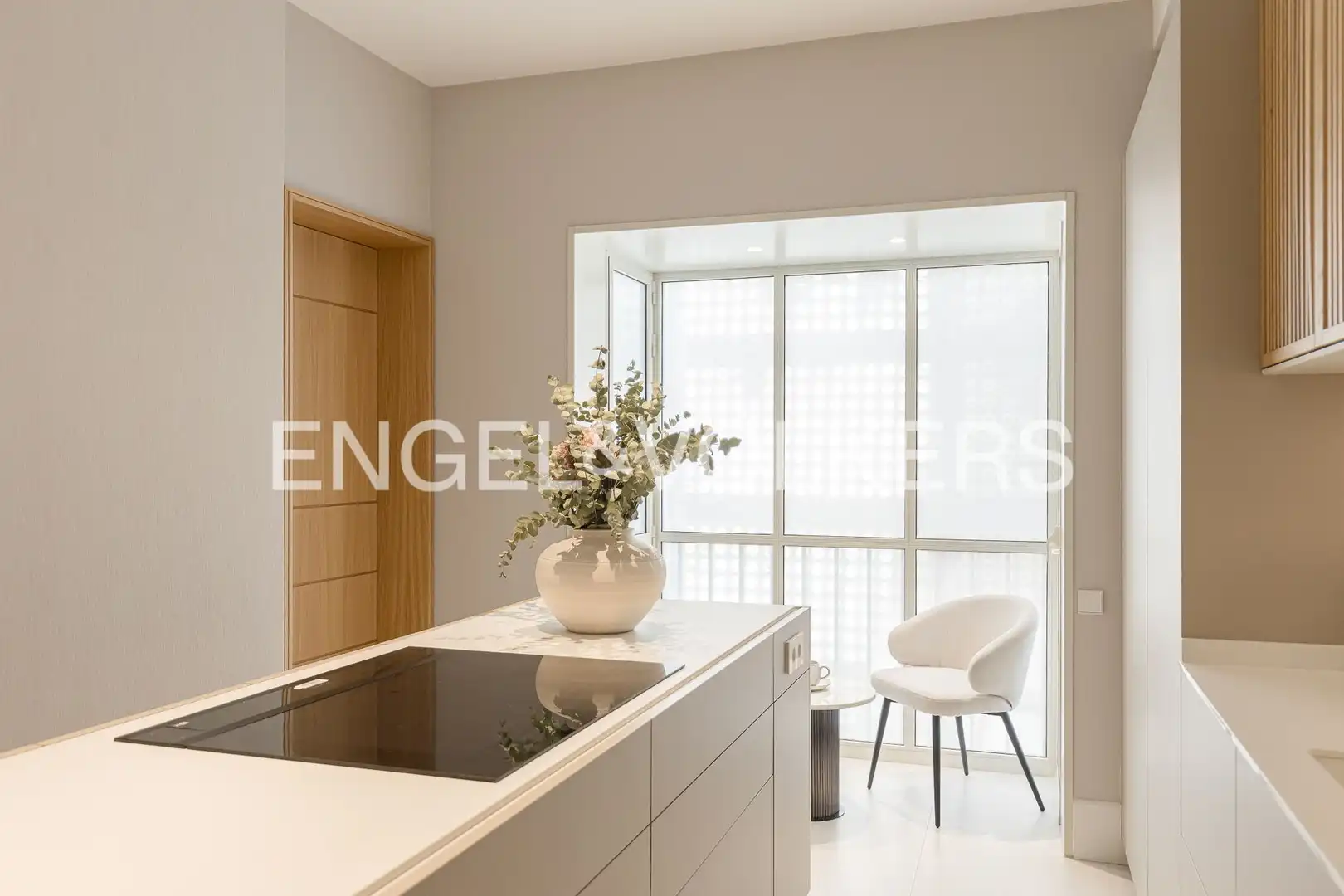 Küche von Wohnung zum Verkauf in Madrid mit Klimaanlage, Heizung und Terrasse