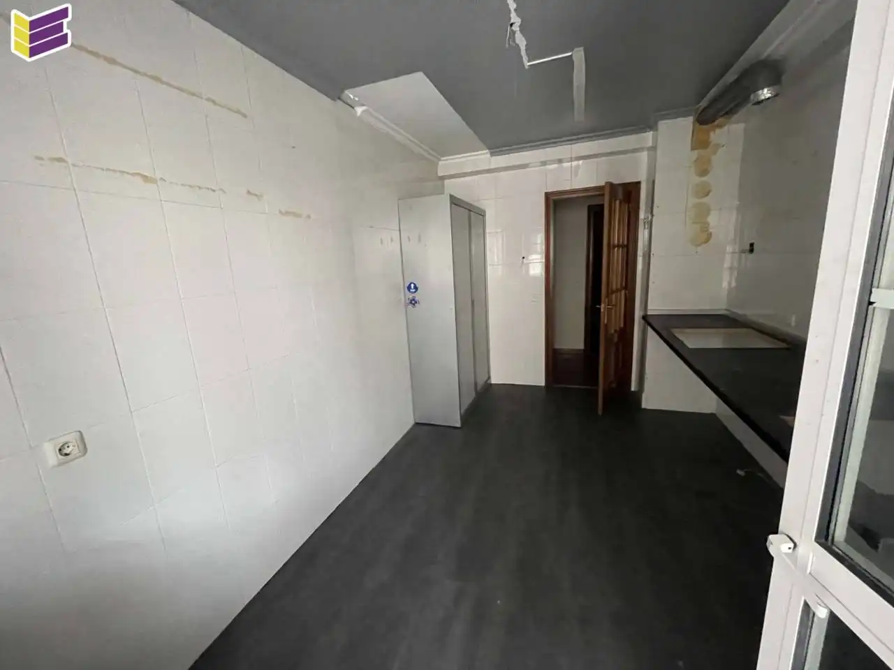 Kitchen of Flat for sale in Vigo   with Heating, Parquet flooring and Terrace