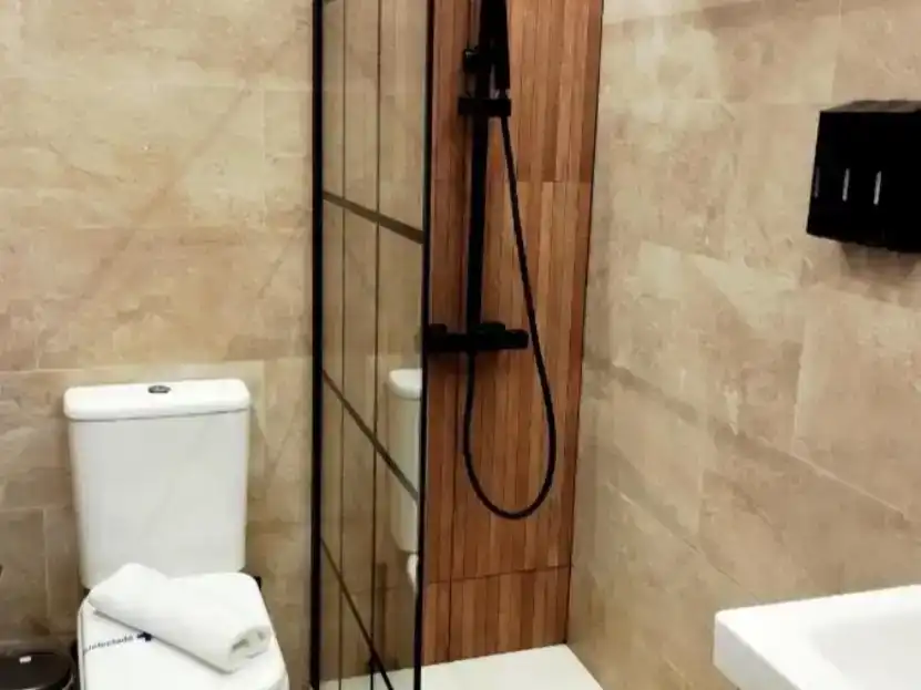 Badezimmer von Wohnungen zur Miete in Casco Antiguo