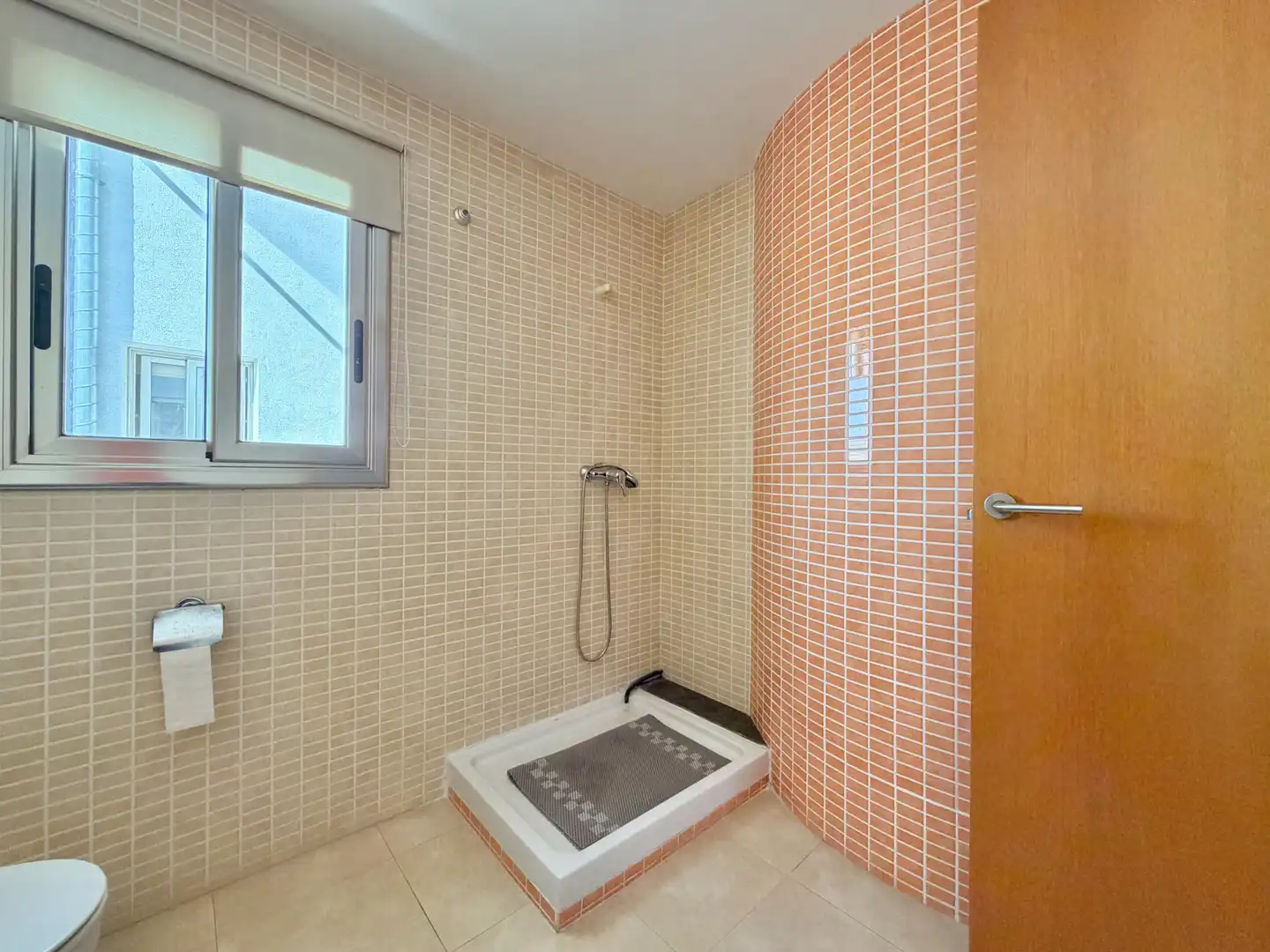 Bathroom of Duplexes for sale in Vilafranca del Penedès  with Air Conditioner, Heating and Terrace
