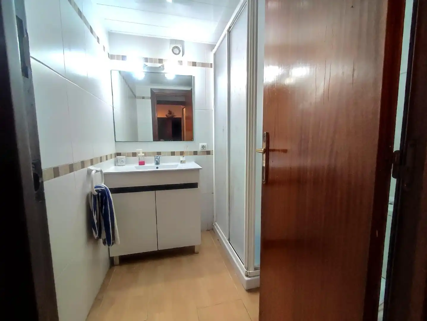 Bathroom of Flat for sale in Calella, Barcelona