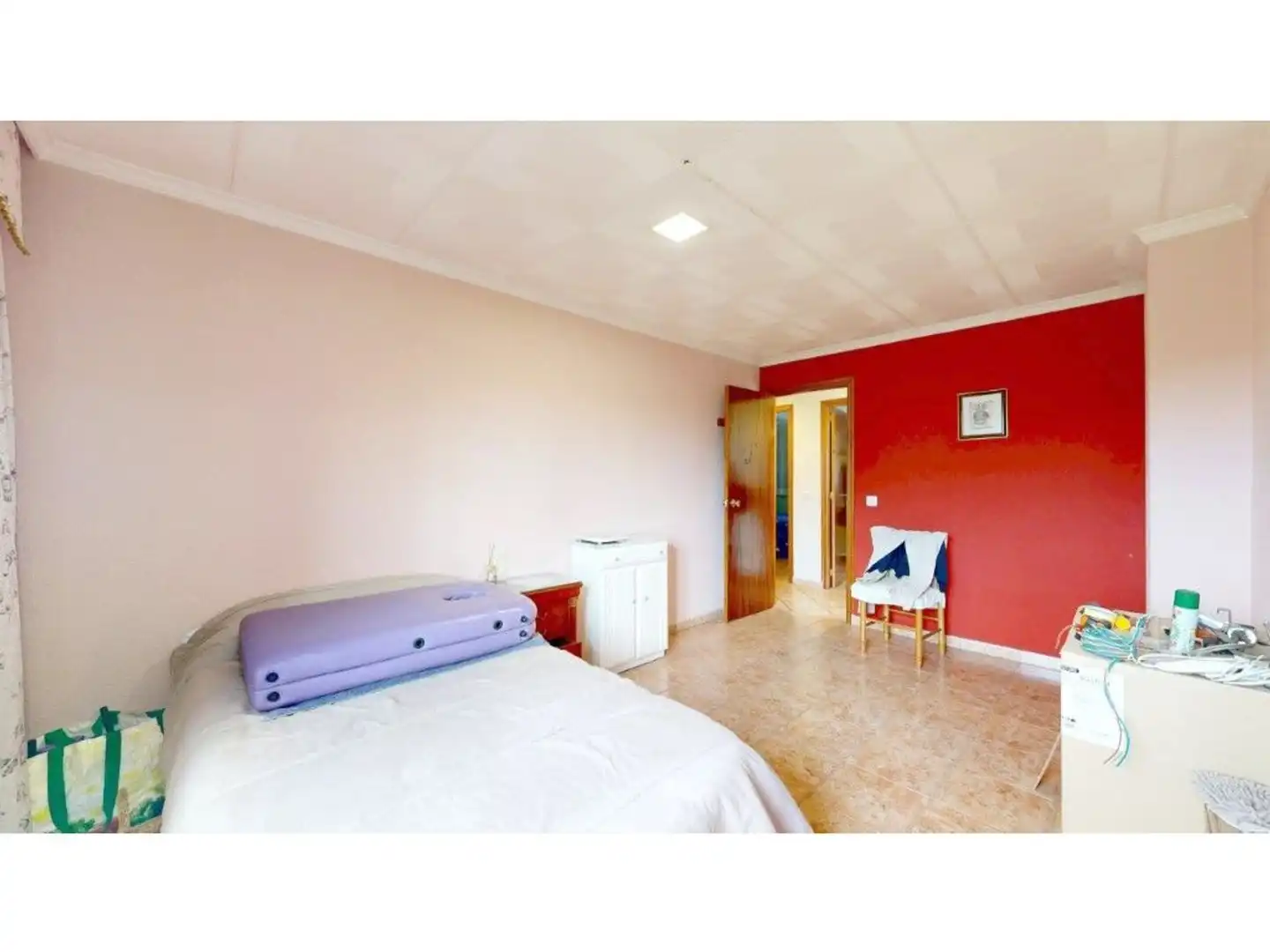 Dormitori de Casa o xalet en venda en Tavernes de la Valldigna amb Terrassa i Piscina