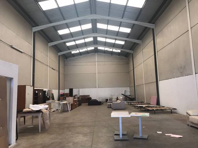 Local comercial en Alquiler en Corbera