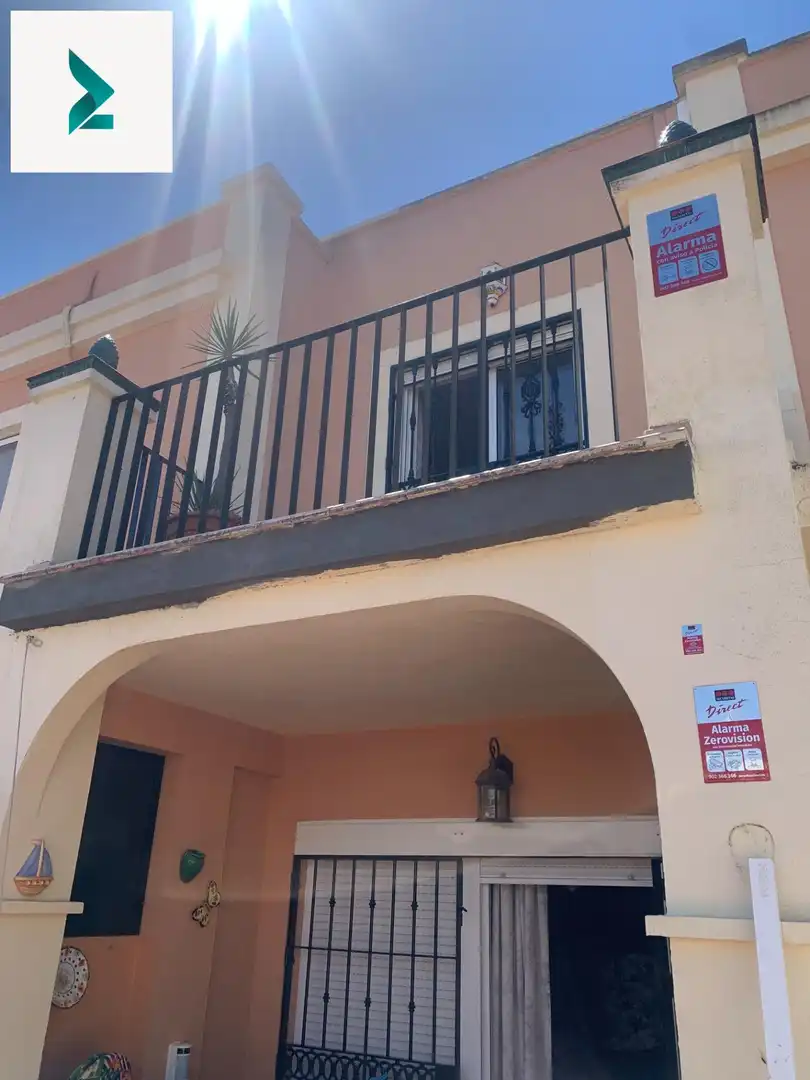 Terrassa de Casa adosada en venda en El Portil amb Aire condicionat, Calefacció i Terrassa
