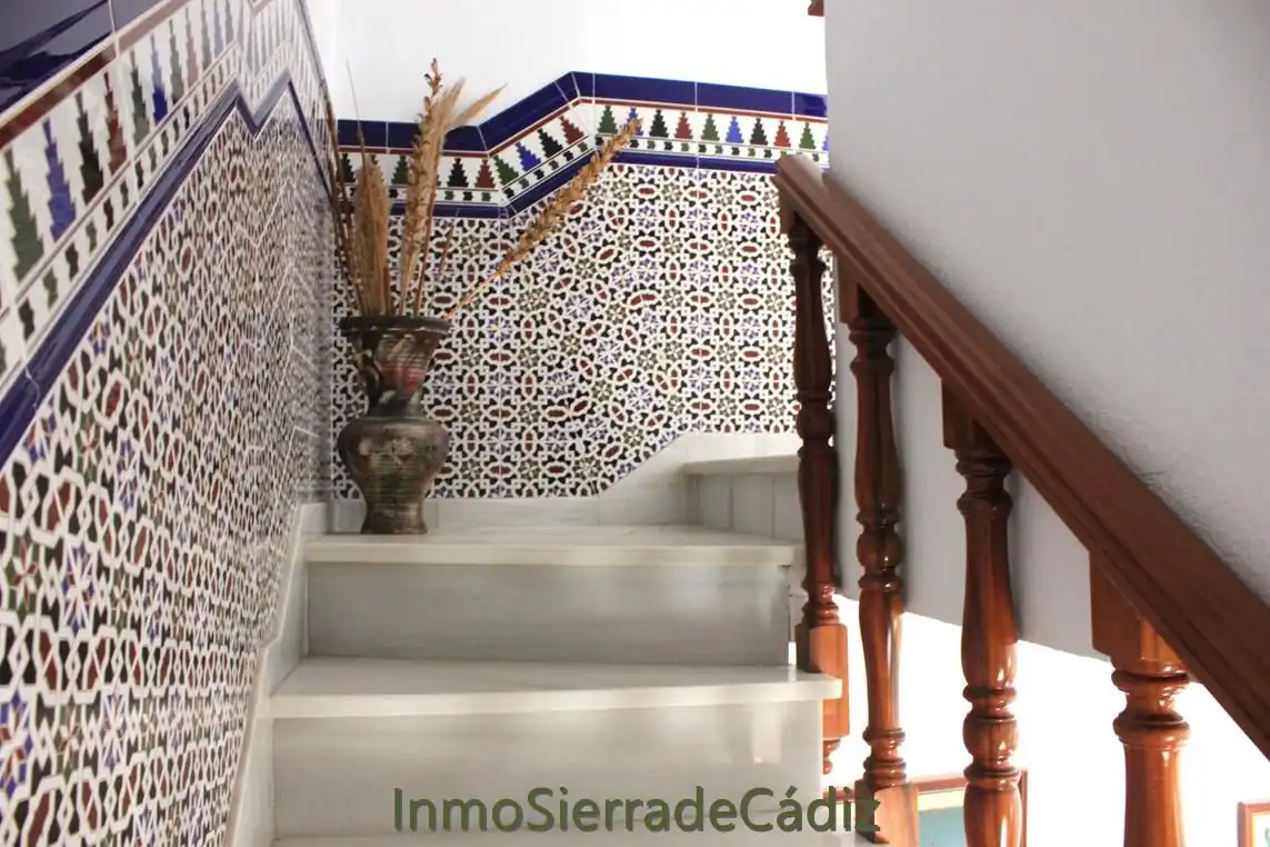 Houses for sale in Algodonales  with Air Conditioner, Private garden and Storage room