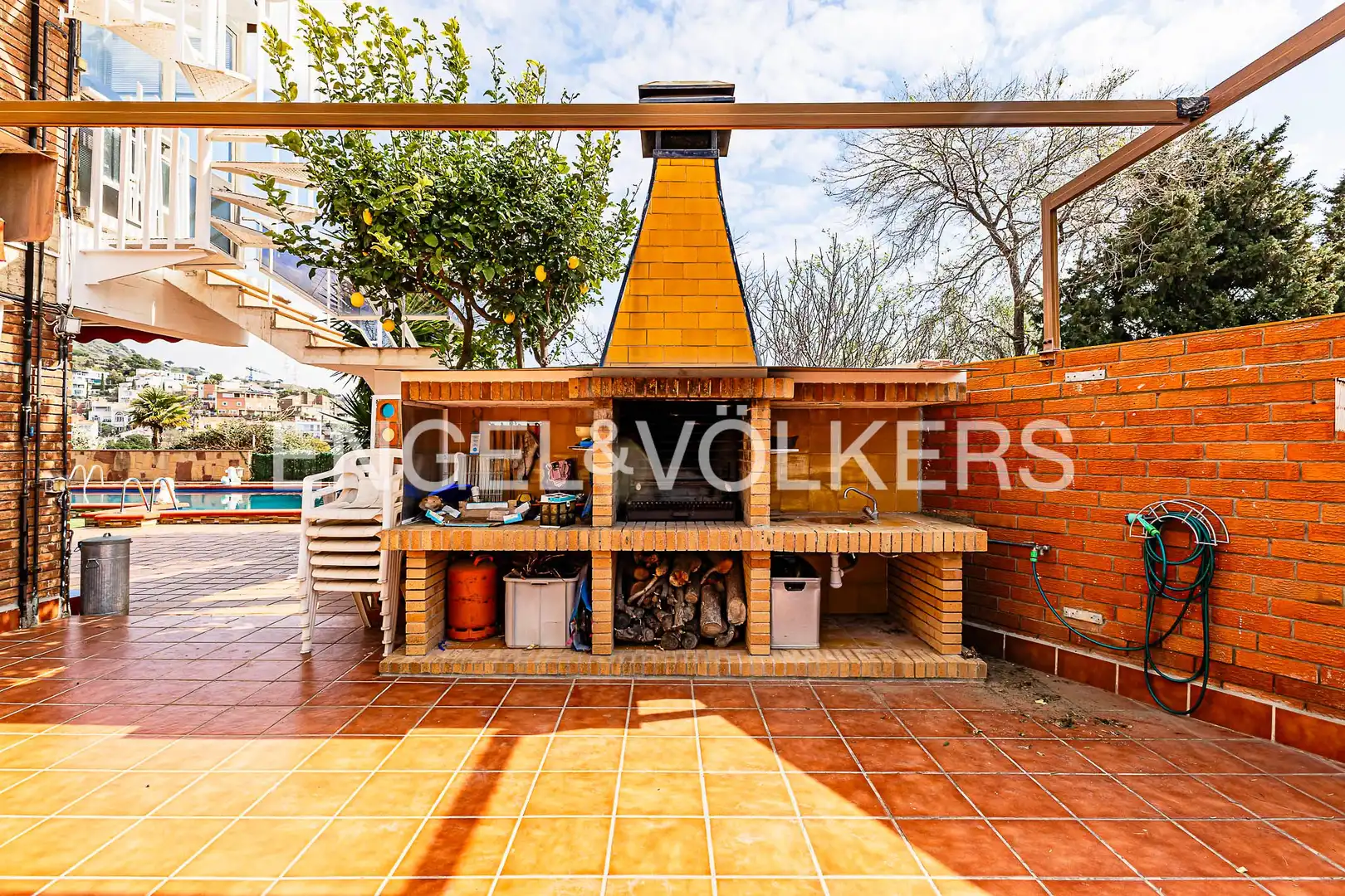 Terrassa de Casa o xalet en venda en Sant Just Desvern amb Calefacció i Jardí privat