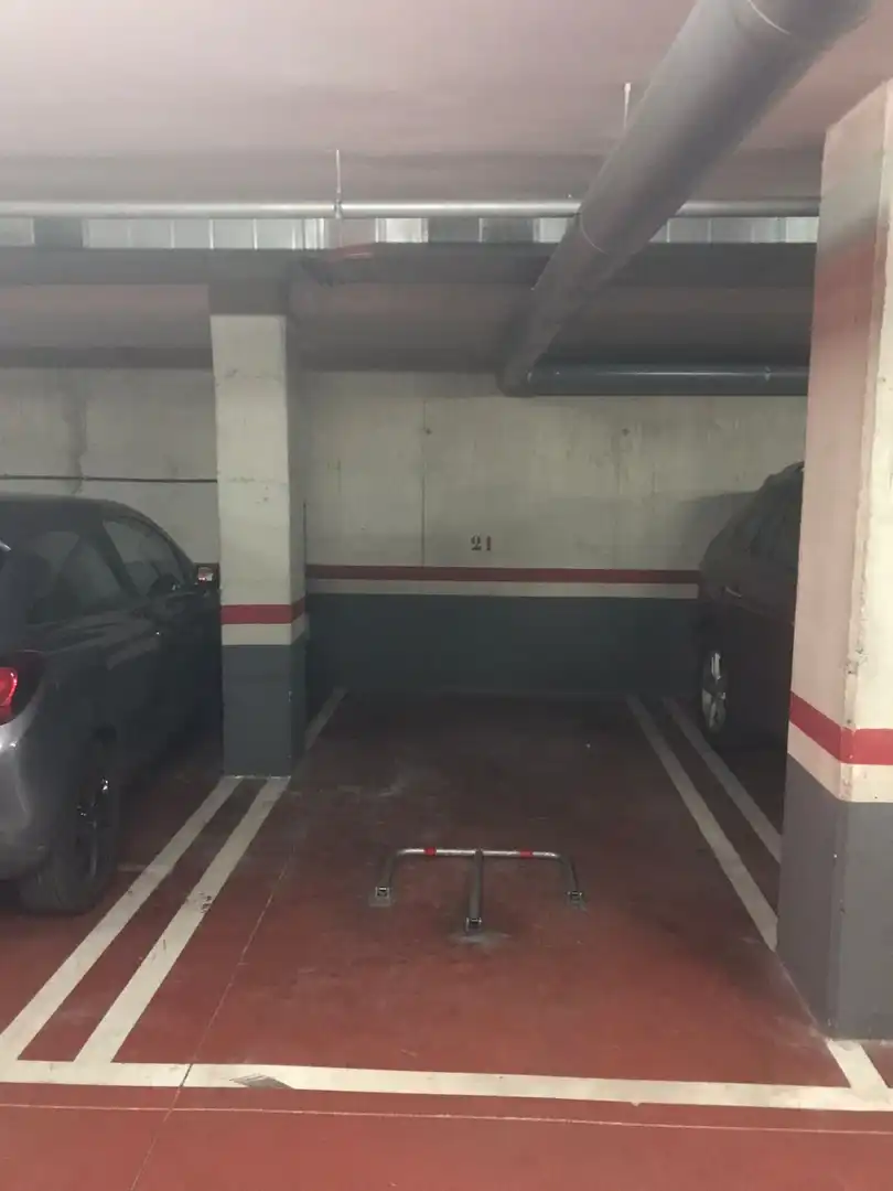 Parking to rent in La Devesa