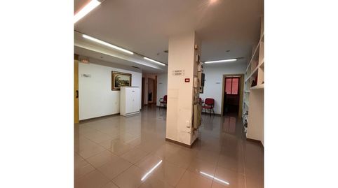 Foto 2 von Wohnung zum Verkauf in Méndez Núñez, Casco Antiguo - Sta. Cruz - Ayuntamiento, Alicante / Alacant