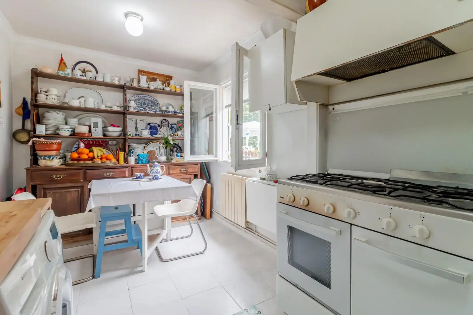 Kitchen of Houses for sale in Boadilla del Monte  with Heating, Private garden and Terrace