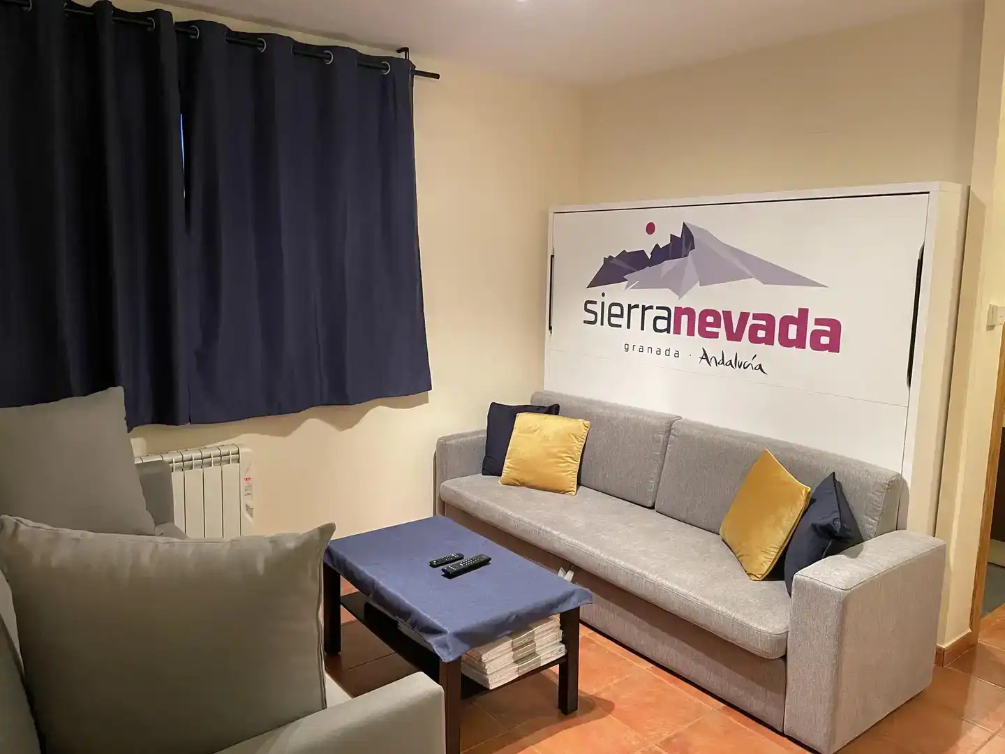 Wohnzimmer von Wohnungen zur Miete in Sierra Nevada mit Möbliert