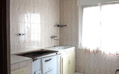 Kitchen of Flat for sale in Gijón   with Storage room