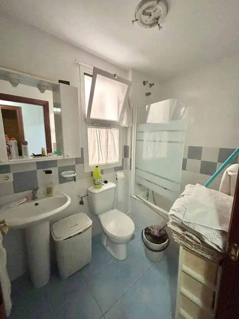 Bathroom of Apartments for sale in San Bernabé
