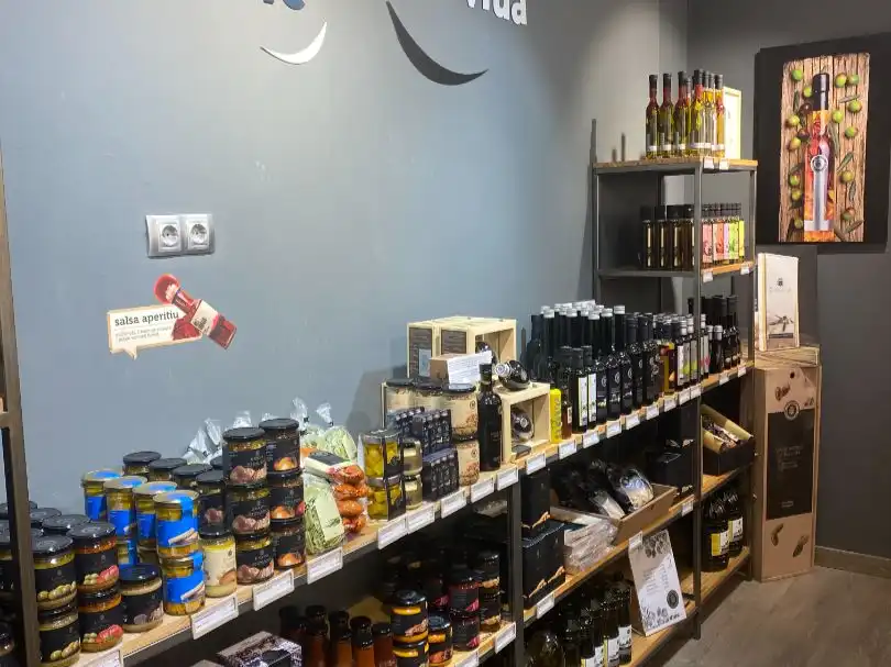 Local comercial en traspàs a FONT VELLA 5, imagen 7