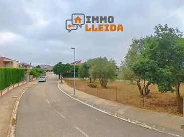 Terreny residencial en venda a Calle Solsona 22
