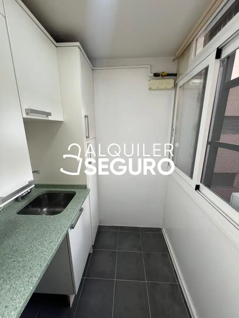 Küche von Wohnung zur Miete in Madrid mit Klimaanlage, Heizung und Terrasse