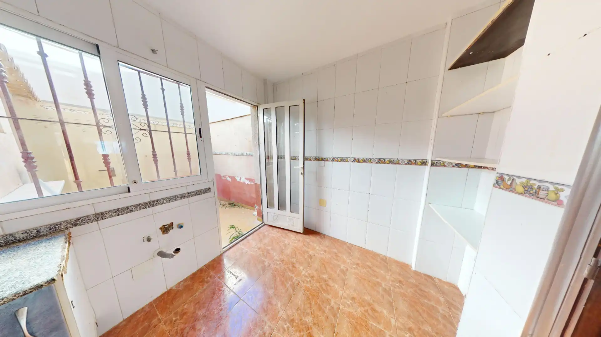 Dormitori de Casa adosada en venda en Orihuela amb Jardí privat, Terrassa i Balcó