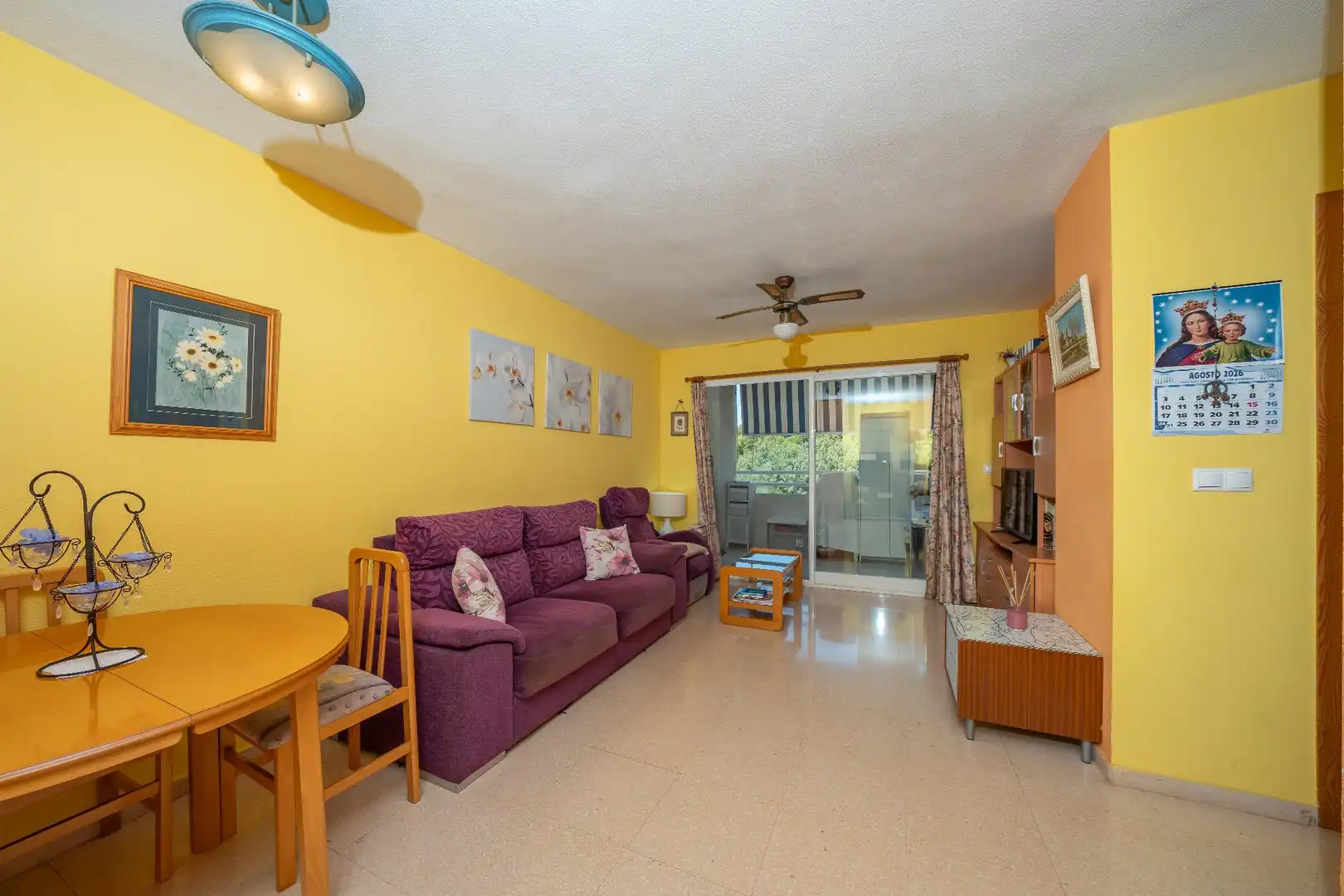 Sala d'estar de Apartament en venda en El Campello amb Jardí privat, Terrassa i Balcó