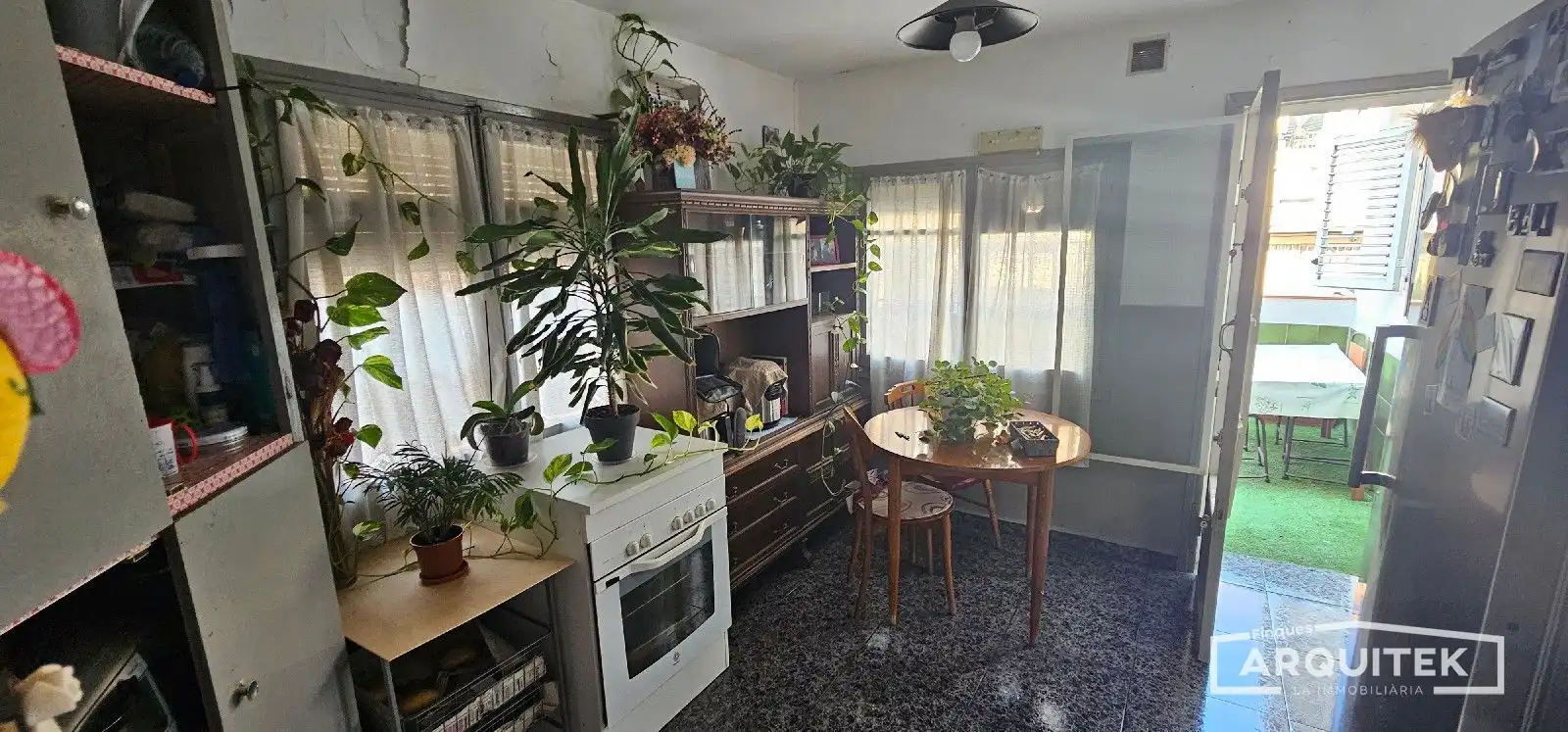 Cuina de Casa o xalet en venda en Lleida amb Aire condicionat, Calefacció i Terrassa