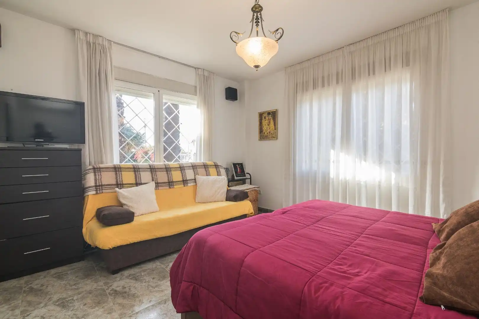Dormitori de Casa o xalet en venda en Elche / Elx amb Aire condicionat, Calefacció i Jardí privat