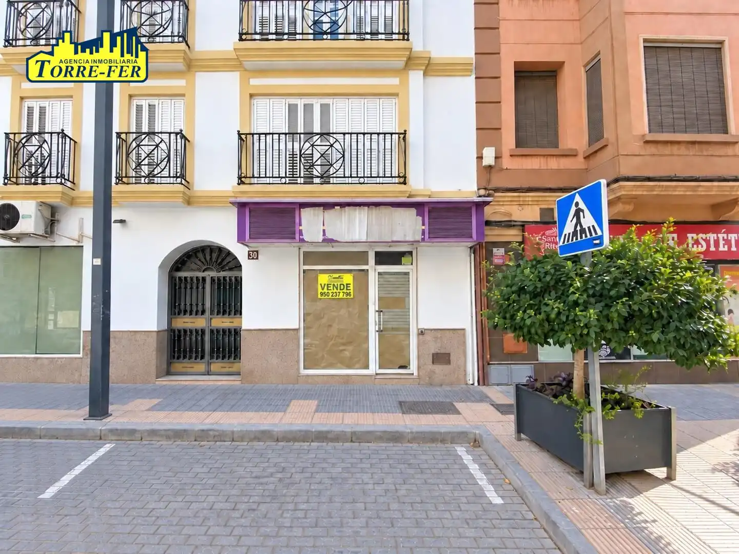Local en venda en Almería