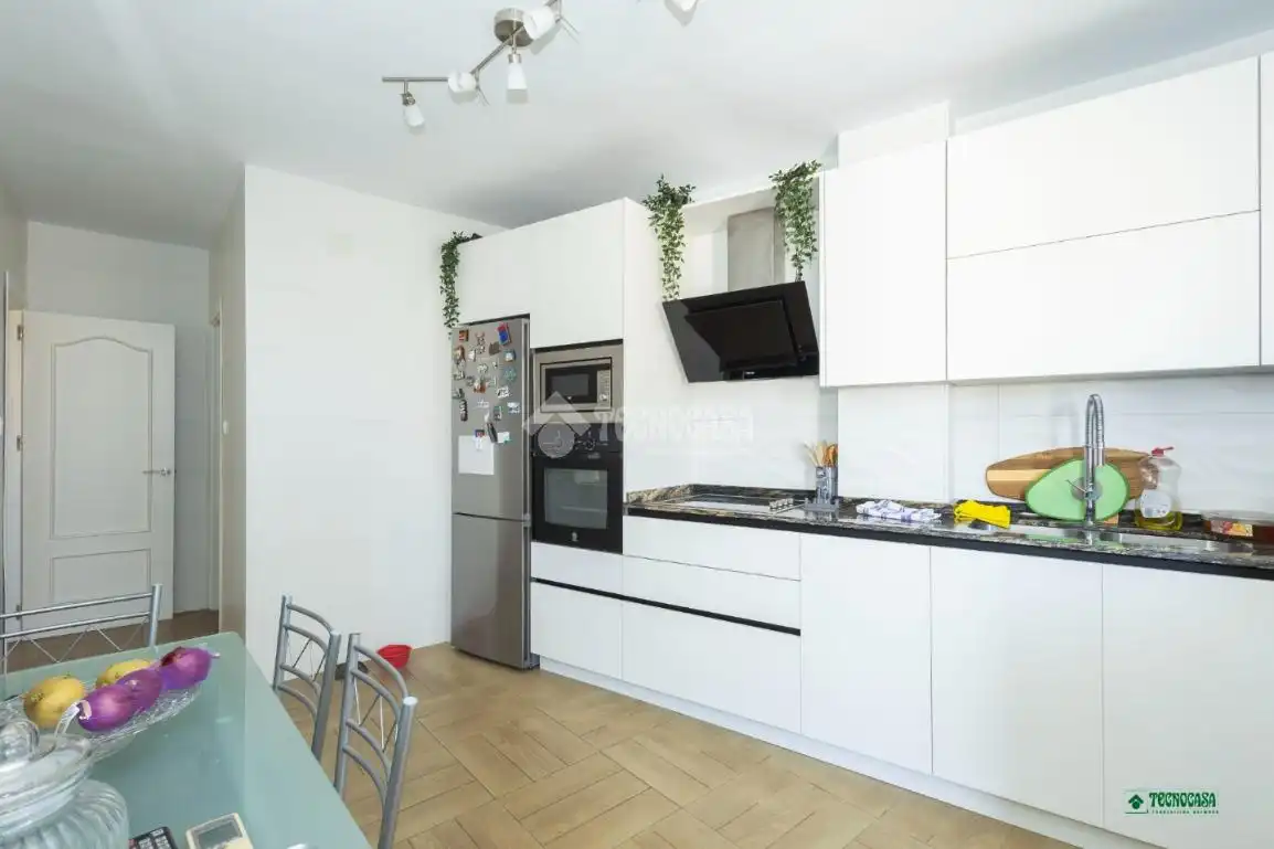 Cocina de Piso en venta en Almería con Terraza