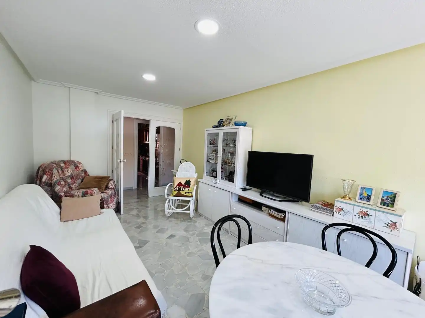 Living room of Flat for sale in Petrer  with Air Conditioner, Heating and Balcony