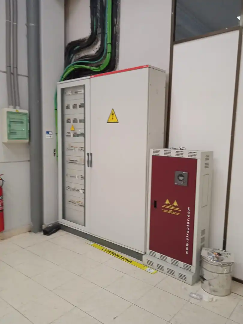 Fabrikhallen zur Miete in Massalfassar