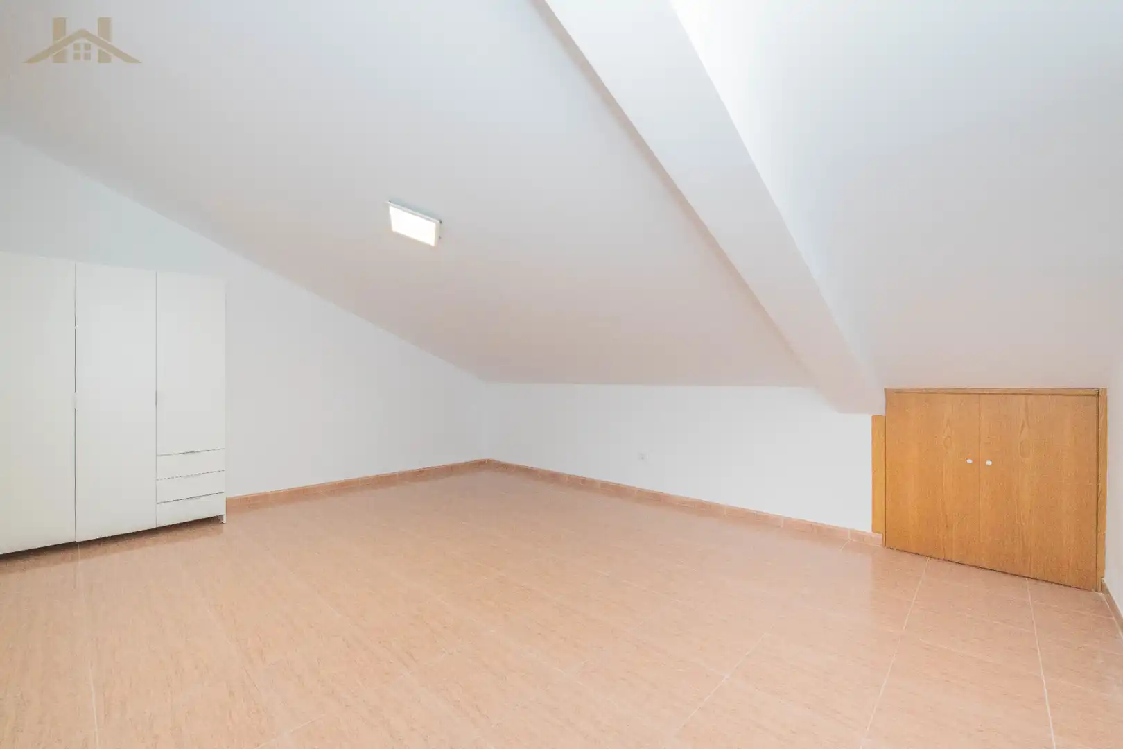 Detached homes for sale in Yeles  with Air Conditioner, Heating and Private garden