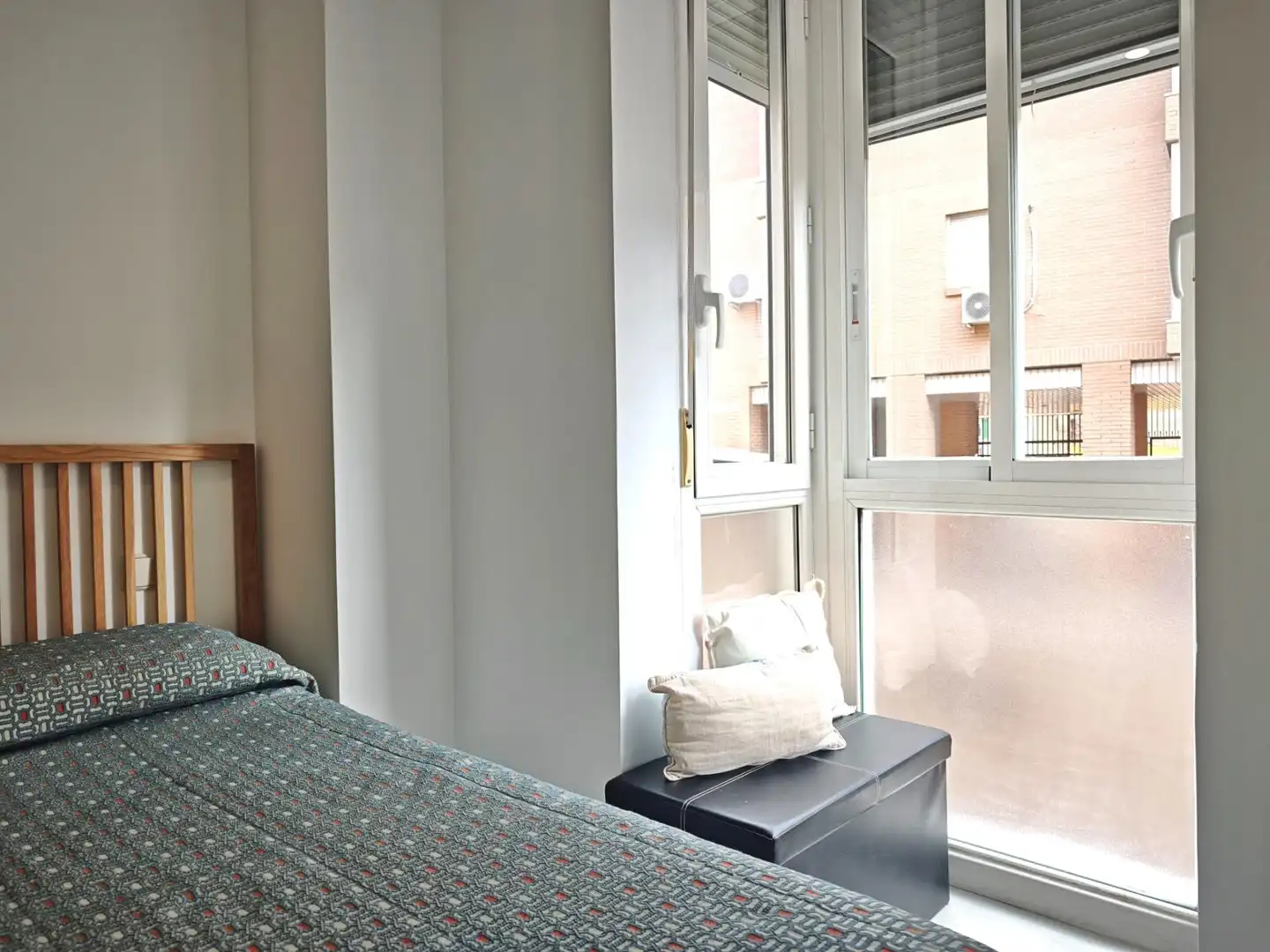Habitación de Piso de alquiler en Madrid con Aire acondicionado, Calefacción y Amueblado