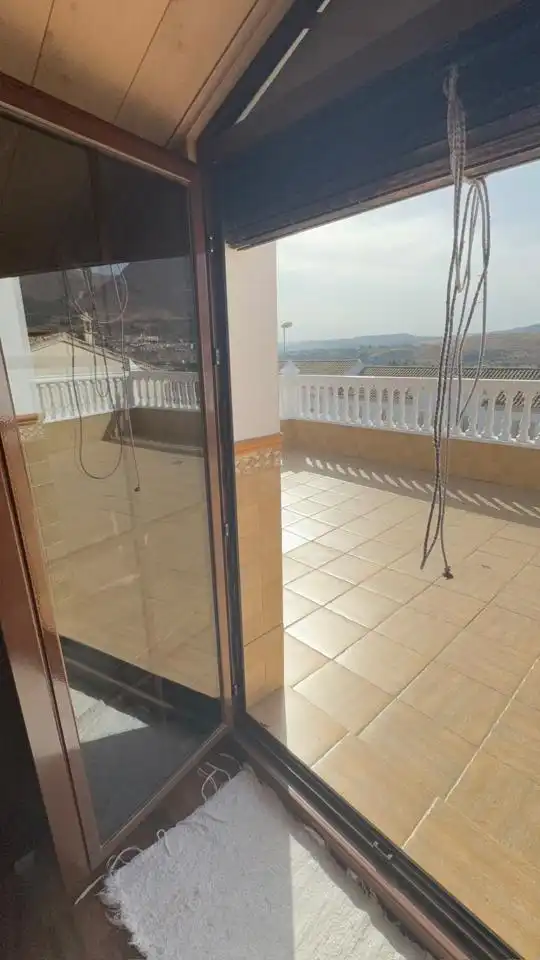 Casa amb piscina en venda a Calle Miró, imagen 12