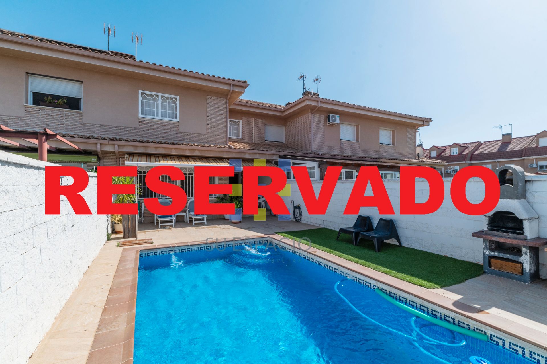 Piscina de Casa o chalet en venta en Ugena con Aire acondicionado, Calefacción y Jardín privado